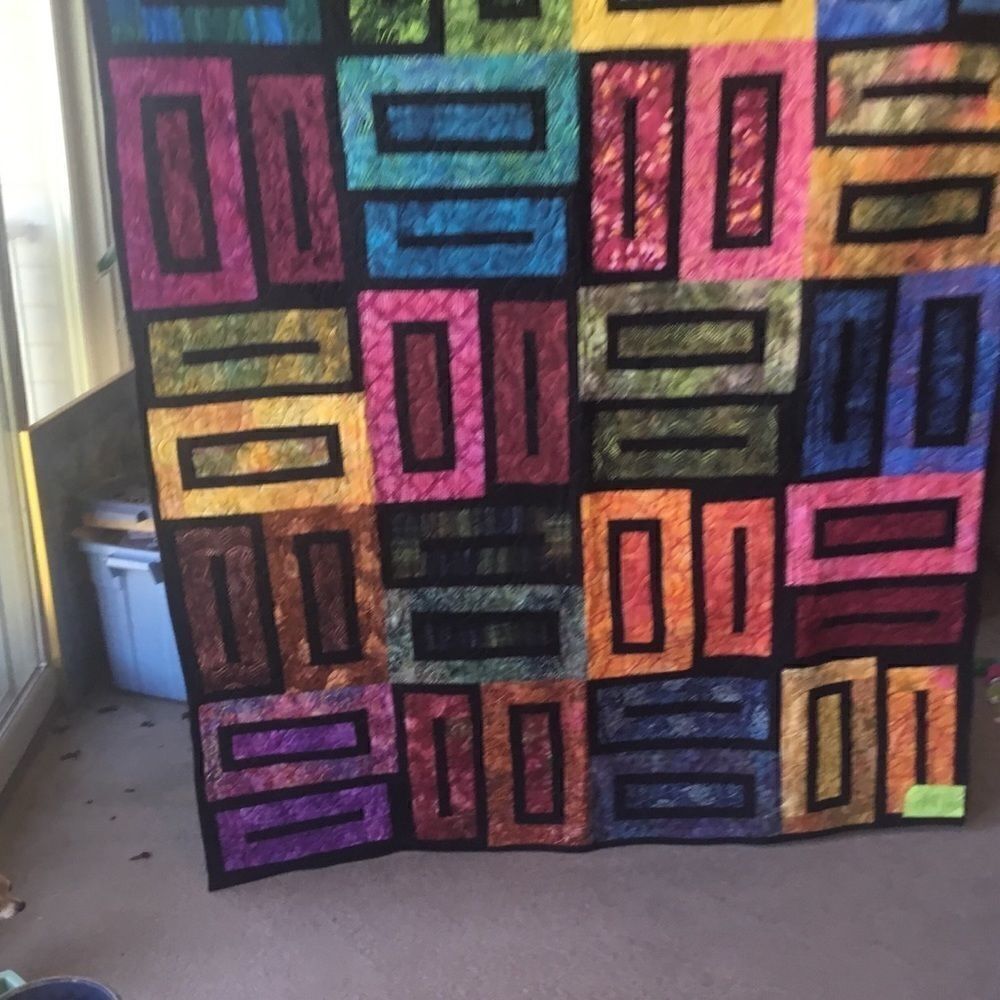 Handmade Quilt.   - Picture 2 of 13